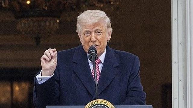 트럼프, 美공항 보안요원 급여 지급 명령…