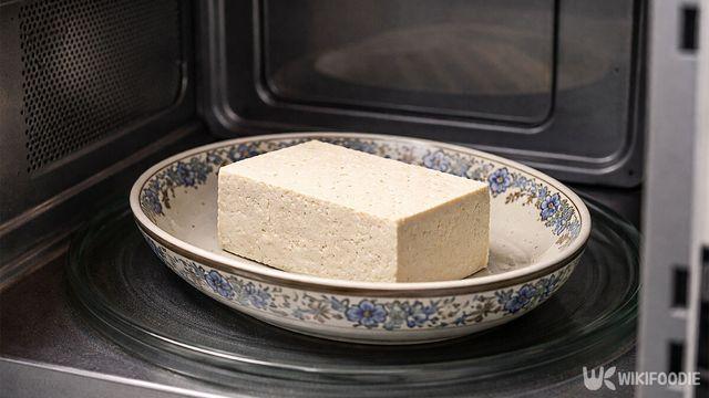 두부는 굽지만 말고 전자레인지에 넣어보세요! 지금까지 왜 안 했나 후회돼요