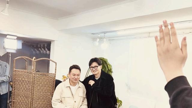 한동훈, 'SNL' 또 출연…김민교 손 잡고 