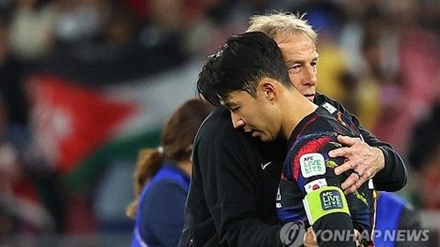 손흥민 '눈물 펑펑' 생생한데→클린스만 악몽 설욕 가능할까…2027 사우디 아시안컵 본선 조추첨 '무기한 연기'