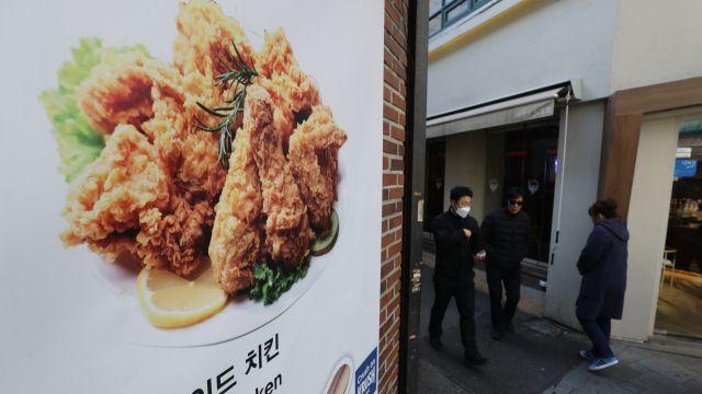 하림·마니커 공급가 ‘줄인상’… 닭고기 소매가 2년 9개월 만에 최고