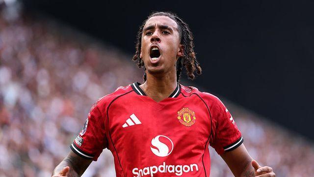 ‘포지션 경쟁자’마저 감탄...“맨유서 최고 선수 될 것, 센터백에게 필요한 모든 자질 갖춰”