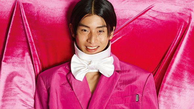 유쾌하게 즐기는 형형색색 패션