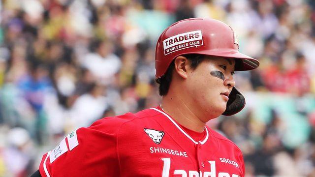 고명준 2026시즌 첫 연타석 홈런…SSG, KIA 상대로 개막 2연전 스윕승