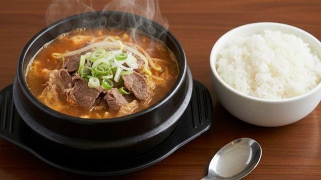 국가유공자 할아버지를 감동시킨 '이 식당'...결국 소문나더니 벌어진 일