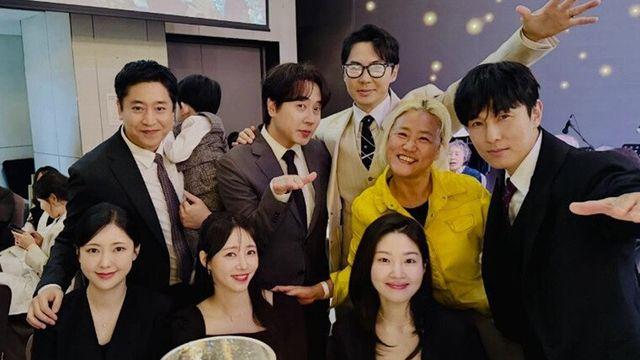 “연락두절 상태”…'최장수 아이돌' 신화 이민우 결혼식에 혼자만 불참한 멤버