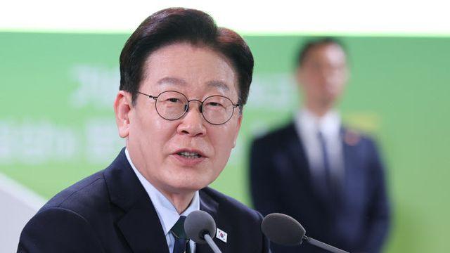 李 “에너지 문제로 잠 안 올 정도…재생에너지 전환 속도내야”