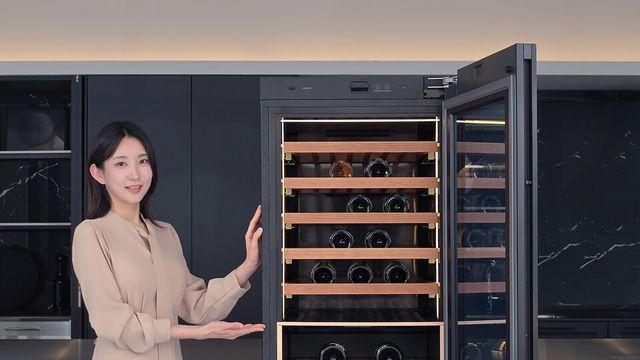 “와인 추천까지 한다”… 삼성전자 인피니트 AI 와인냉장고 공개…