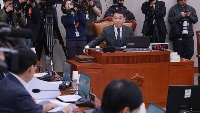 [법사위] 노동절 공휴일·민주유공자법 처리…부산특별법 상정 불발에 국힘 반발