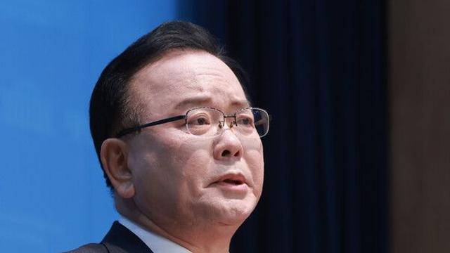  “대구 시민이 표 찍는 기계냐” 김부겸, 독설 섞인 대구시장 출마 선언