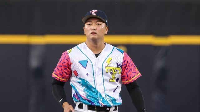 '충격' 고우석 첫 등판부터 볼넷→볼넷→볼넷, ⅓이닝 4실점 패전투수 '흔들'...美 무대 3년차, 출발부터 불안하다