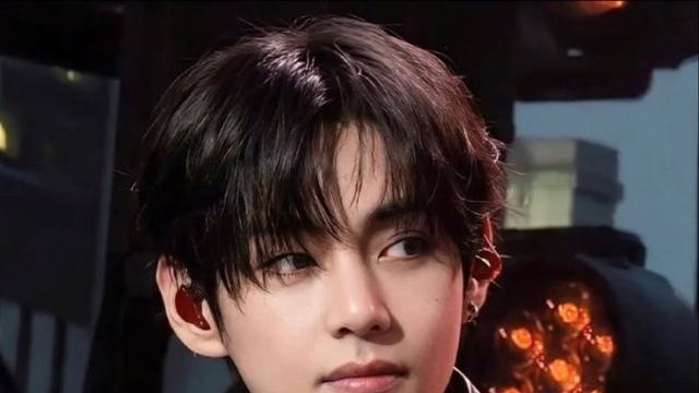 BTS 뷔, 아침부터 영어 공부 인증…“이번엔 핑계대지 않고 진짜 집중”