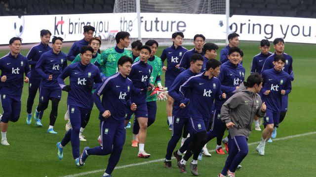 오스트리아 ‘압박 축구’ 견딜까…‘최정예 가동’ 홍명보호 승리해야 희망 보인다