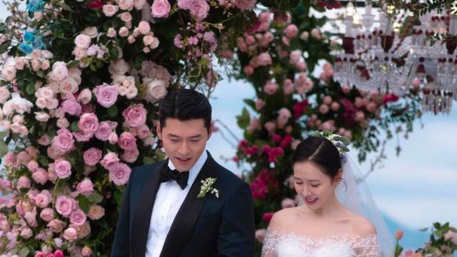 “영원한 사랑과 우정.. 그 사이쯤” 손예진♥ 현빈과 결혼 4주년 자축하며 웨딩사진 공개