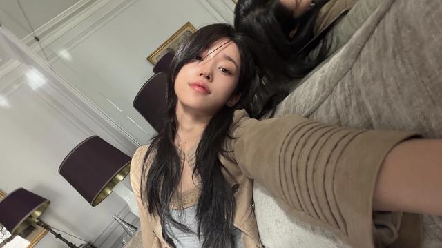 촌스러운 깻잎머리는 잊어라! 셀럽들의 2:8 가르마 필승공식