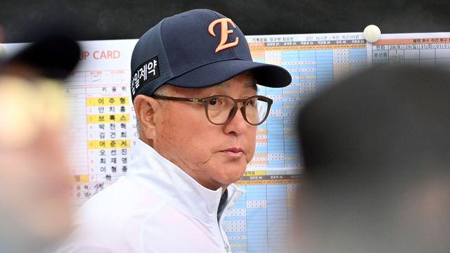 '2618안타' 빈자리 '78억 사이드암' 채웠다…