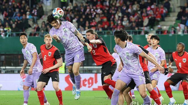 '스리백 중심' 김민재 