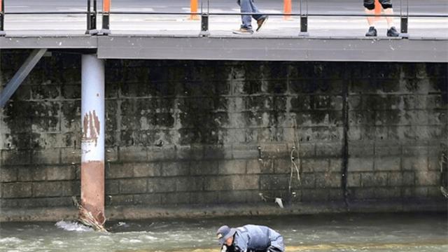 [속보] 대구 북부서 55세 여성 시신 캐리어에 담아 유기…20대 딸·사위 긴급체포