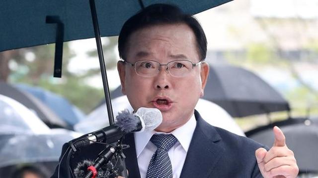 김부겸 “전번 공개는 내 실수, ‘진짜 받네, 수고하세요, 뚝~’ 이런 전화 태반”