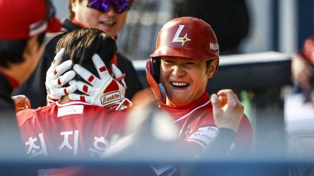 '5번타자' 김재환, 11일 만에 터졌다! 익숙한 잠실서 솔로포 폭발…'Mr.0' 우강훈에게 첫 실점 선사 [잠실 라이브]