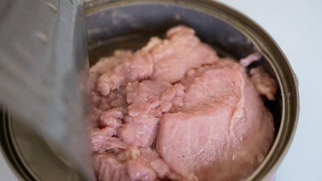 [속보/이슈] '먹어도 되는 건지 항상 헷갈렸는데..' 참치캔 기름, 섭취해도 상관 없다 vs 버려야 한다에 대한 '진짜 정답' - 빠른 소식 요약