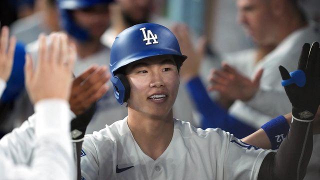 '홈런 쾅' 김혜성, 2G 연속 유격수 선발 출격→로버츠 감독 이제 인정하나?…"KIM 항상 승리 기여, 하위 생산력 긍정적"