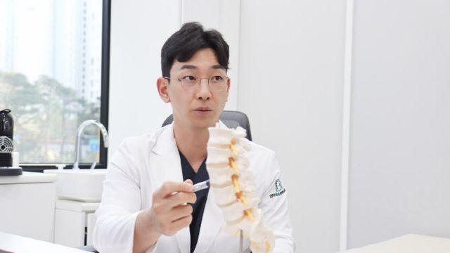 봄철 등산 후 ‘허리 통증’ 초기에 잡아야 만성 통증 막는다
