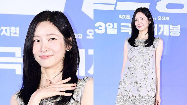 '아이돌 센터 비주얼' 박지현, 청순 미모에 뼈말라 각선미