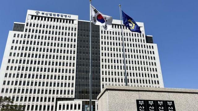 여교사 신체 178번 몰래 찍어 친구들과 돌려본 고교생, 졸업 후 징역 1년