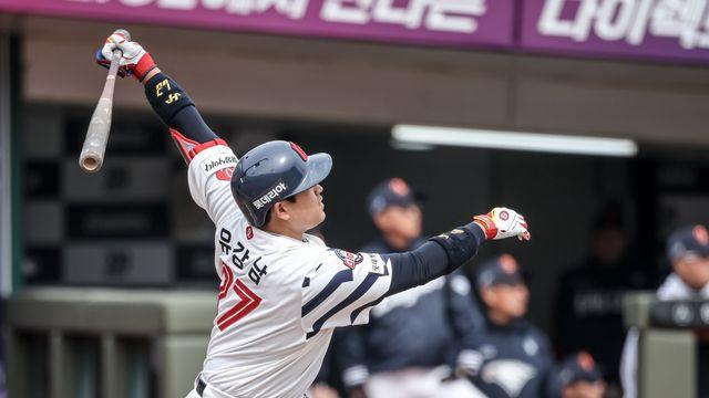 ‘2일만에 다시’ 롯데 유강남 등 6명, 야구 없는 15일 1군 말소
