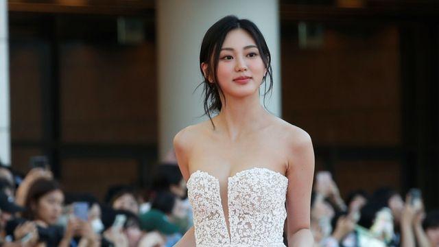 “일반인의 삶 살겠다”…10년 활동 끝에 돌연 은퇴 선언한 걸그룹 출신 배우