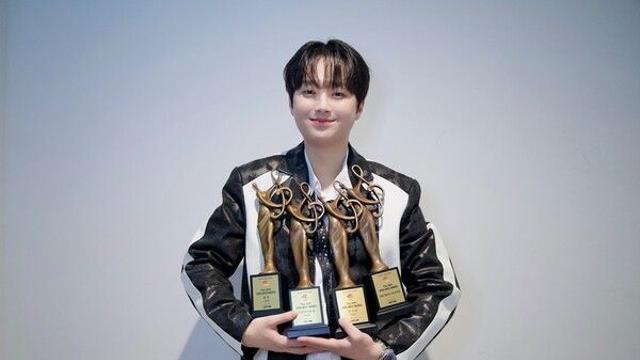 이찬원, 서울가요대상 4관왕 수상...팬덤·음반·방송 성과 반영