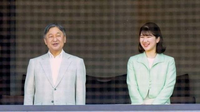 '남자만 일왕 인정'에 시끄러워진 열도…