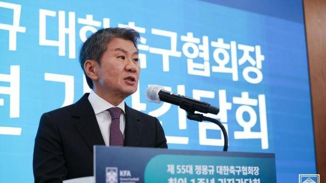 정몽규 13년 막 내린 날, 박지성 혁신위 떴다