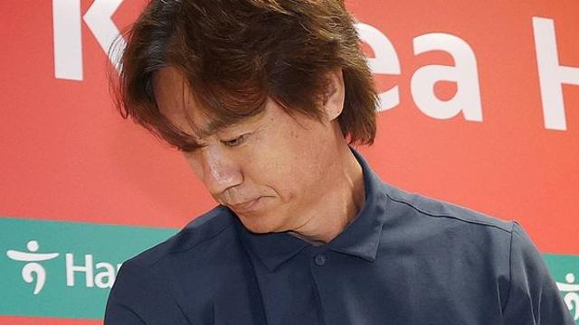 “홍명보 태도, 한 대 쥐어박고 싶을 정도로 잘못”…‘한국 국대 출신’ 작심 발언