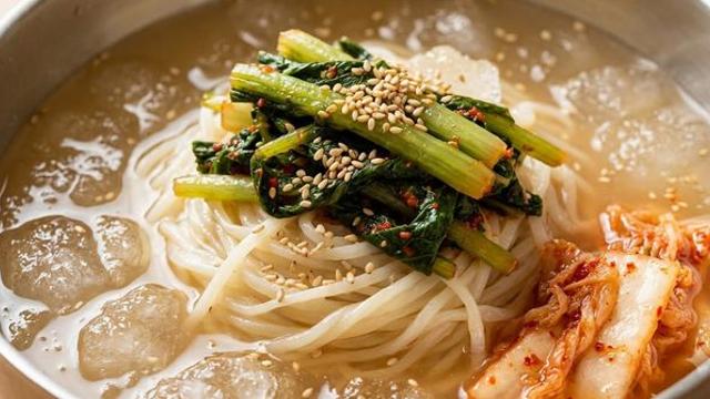 김신영이 매년 여름마다 먹는다던데…라면보다 쉬운 '이 음식'