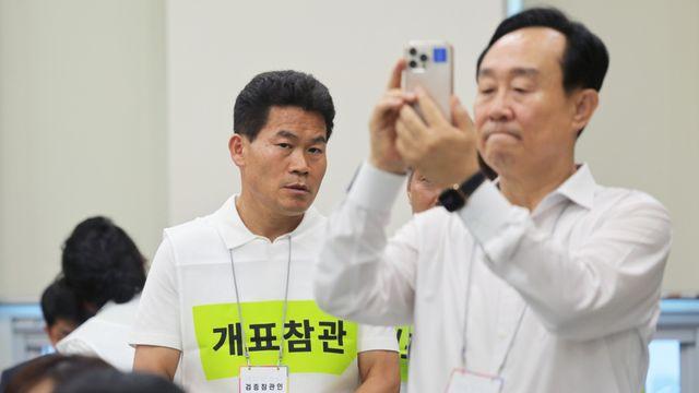 통영시장 재검표 13시간 만에 종료… ‘44표→38표 차’ 강석주 당선 유지