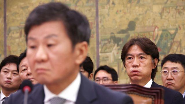 홍명보 전 감독, 자택 인근서 법인카드 1400만원 결제…소명서 미제출