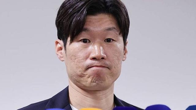 “박지성·이영표가 뭘 안다고” 공개 저격한 축구인, 거센 역풍에 결국…