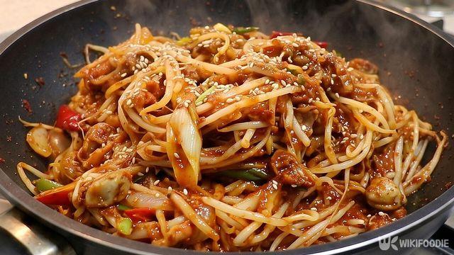 입맛 없는 여름에 딱… 냉동 해물 믹스로 만드는 매콤 해물 콩나물찜