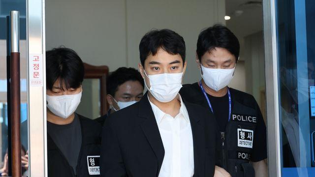 '아동 성매매' 최영중 구속 기로…영장실질심사 마쳐(종합)