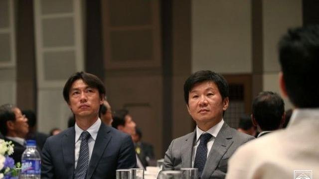 정몽규 전 축구협회장과 홍명보 전 감독, 국회 청문회 증인 출석… 증인대표 정몽규 증인선서