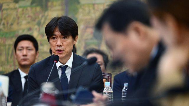 [SD 현장 라이브] 홍명보 전 감독 작심 발언 “축구협회 향한 선수 출신·유튜버 쓴소리 좋지만…진짜 바꾸려면 직접 안으로 들어와야 한다”