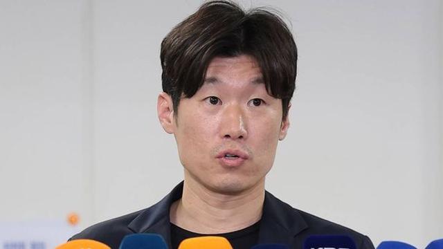 축구협회장·감독 가능성 질문받은 박지성…망설임 없이 '이렇게' 답했다
