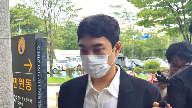 ‘여중생 성매매’ 혐의 최영중 전 청주시의원 구속···法 “증거 인멸 우려”