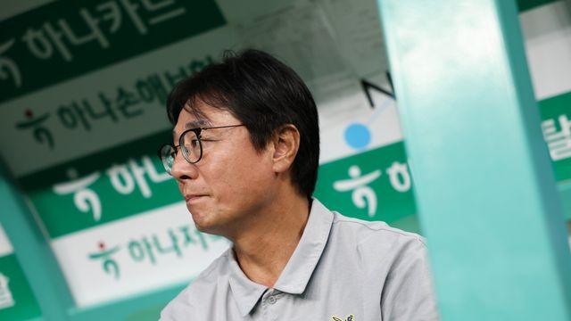 [SD 대전 인터뷰] 너무 늦은 ‘홈 첫승’ 황선홍 대전하나 감독, “우리가 원한 위치 아냐, 더 힘을 내야”…이정규 광주 감독, “냉정히 우리 현실을 살펴야”