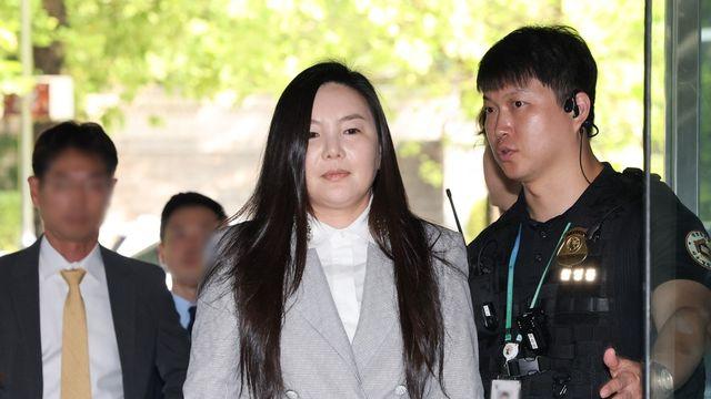 차가원 연예기획사 대표 구속심사 출석…