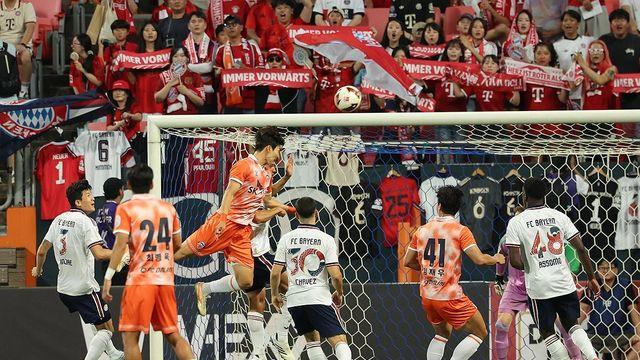 제주 찾아온 최고 '빅 클럽'…뮌헨 방한 경기에 축구 팬 몰려
