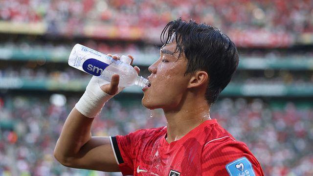 ‘韓 월드컵 스타’ 오현규 악재 터졌다…첼시 공격진 경쟁에서 밀린 잭슨, 베식타스에 제안됐다 “완전 이적 우선 고려”
