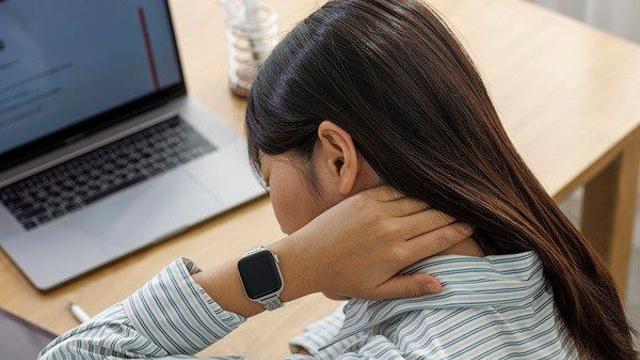 입추 지나도 에어컨 쌩쌩…'근막통증후군·안면신경마비' 주의보